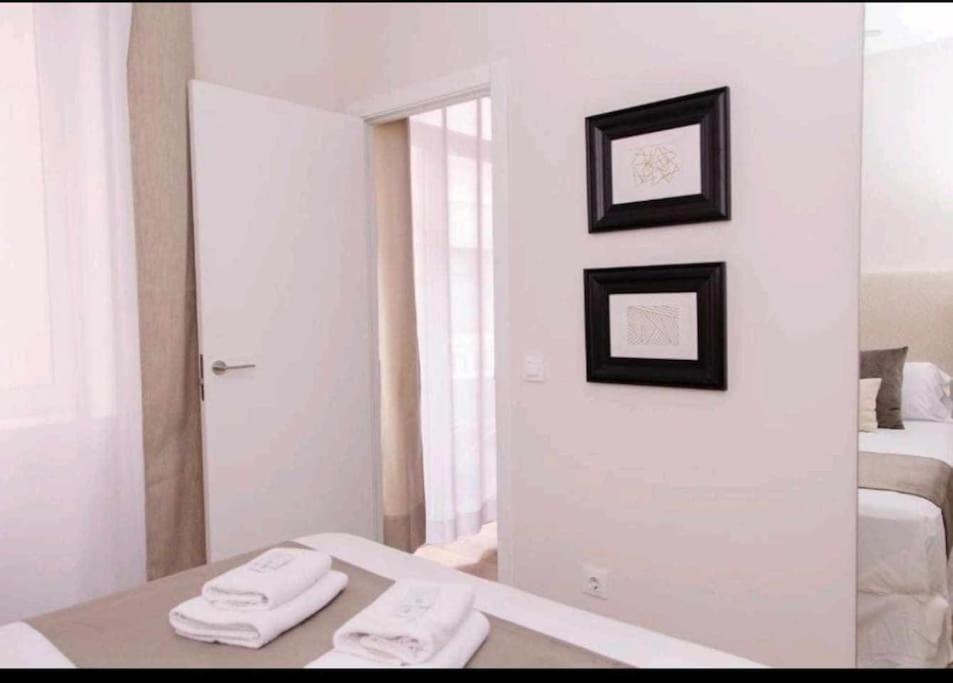 ולנסיה Apartament Centro Ciudad מראה חיצוני תמונה